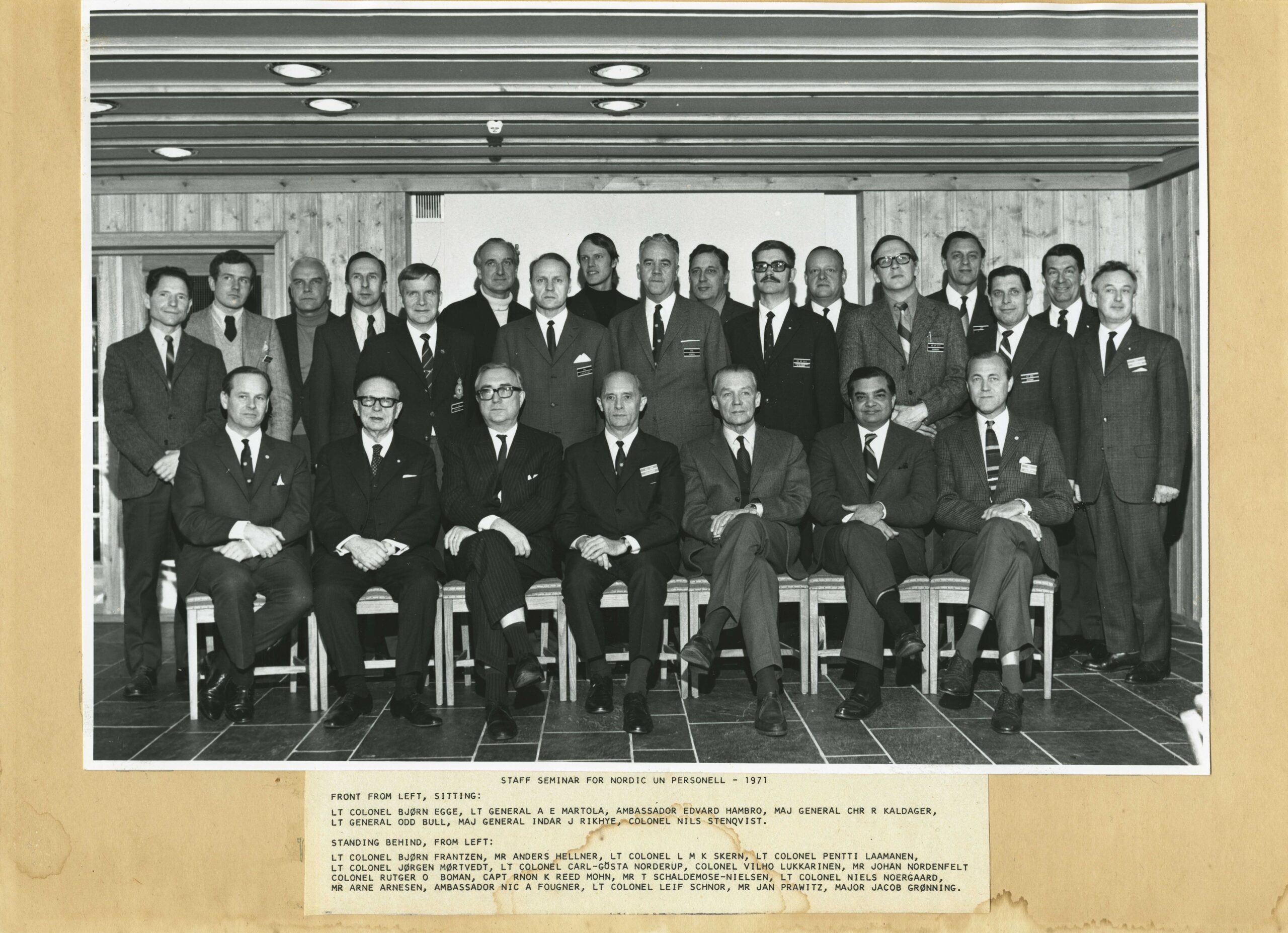 Bjørn Egge with an international delegation